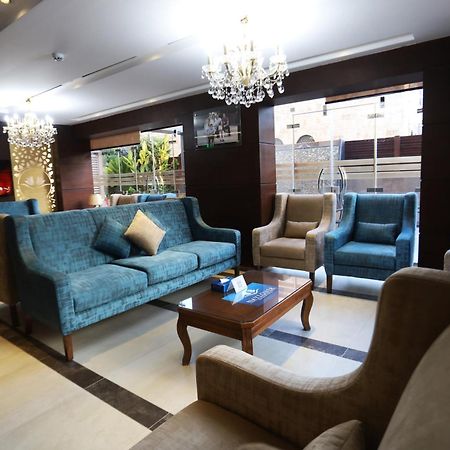Naylover Hotel Suites Amman Buitenkant foto