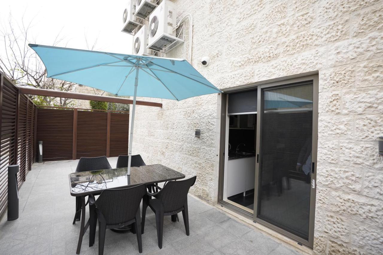 Naylover Hotel Suites Amman Buitenkant foto