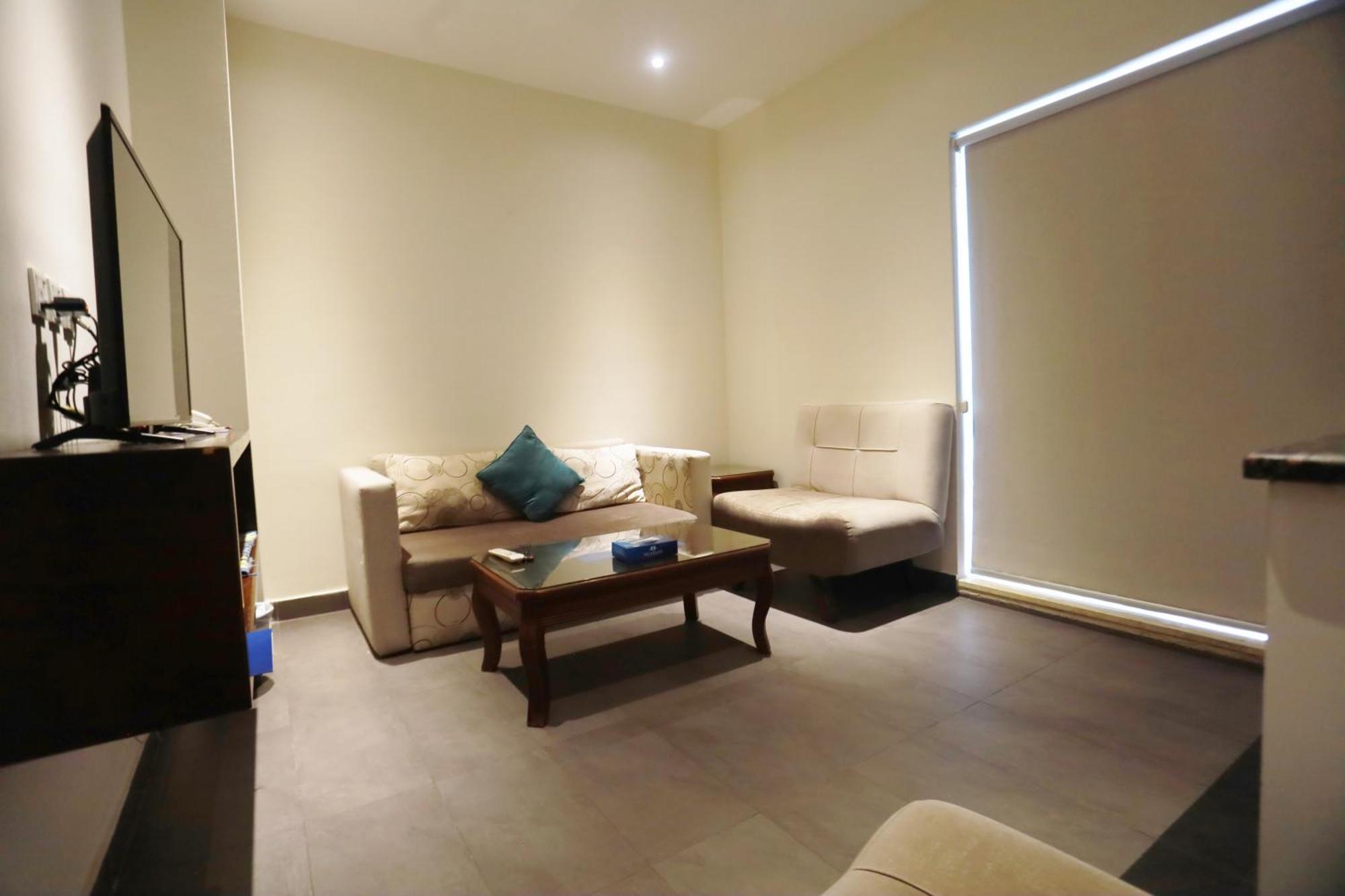 Naylover Hotel Suites Amman Buitenkant foto