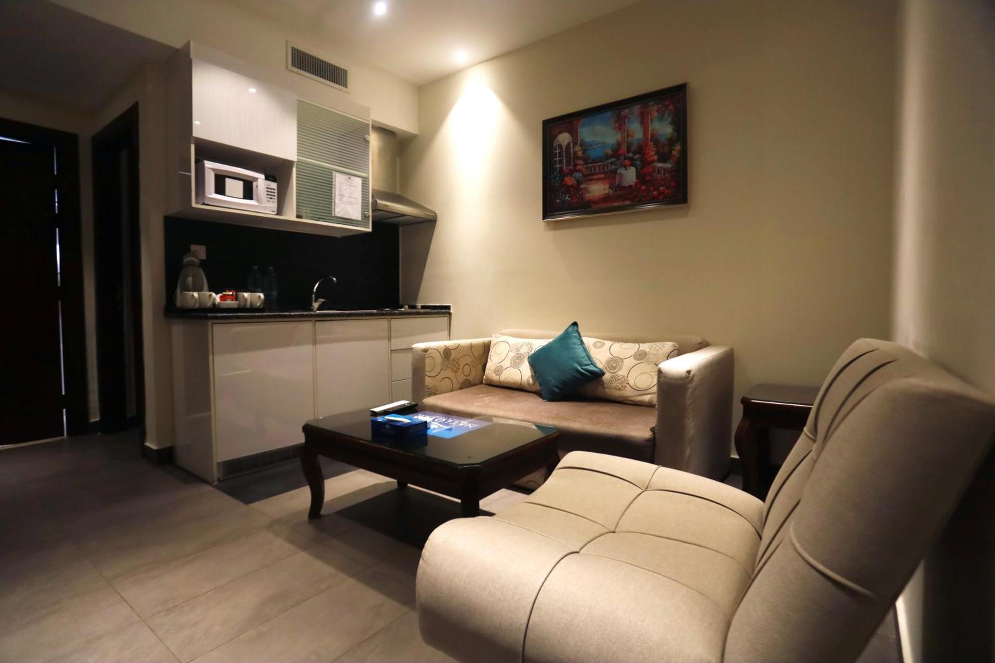 Naylover Hotel Suites Amman Buitenkant foto