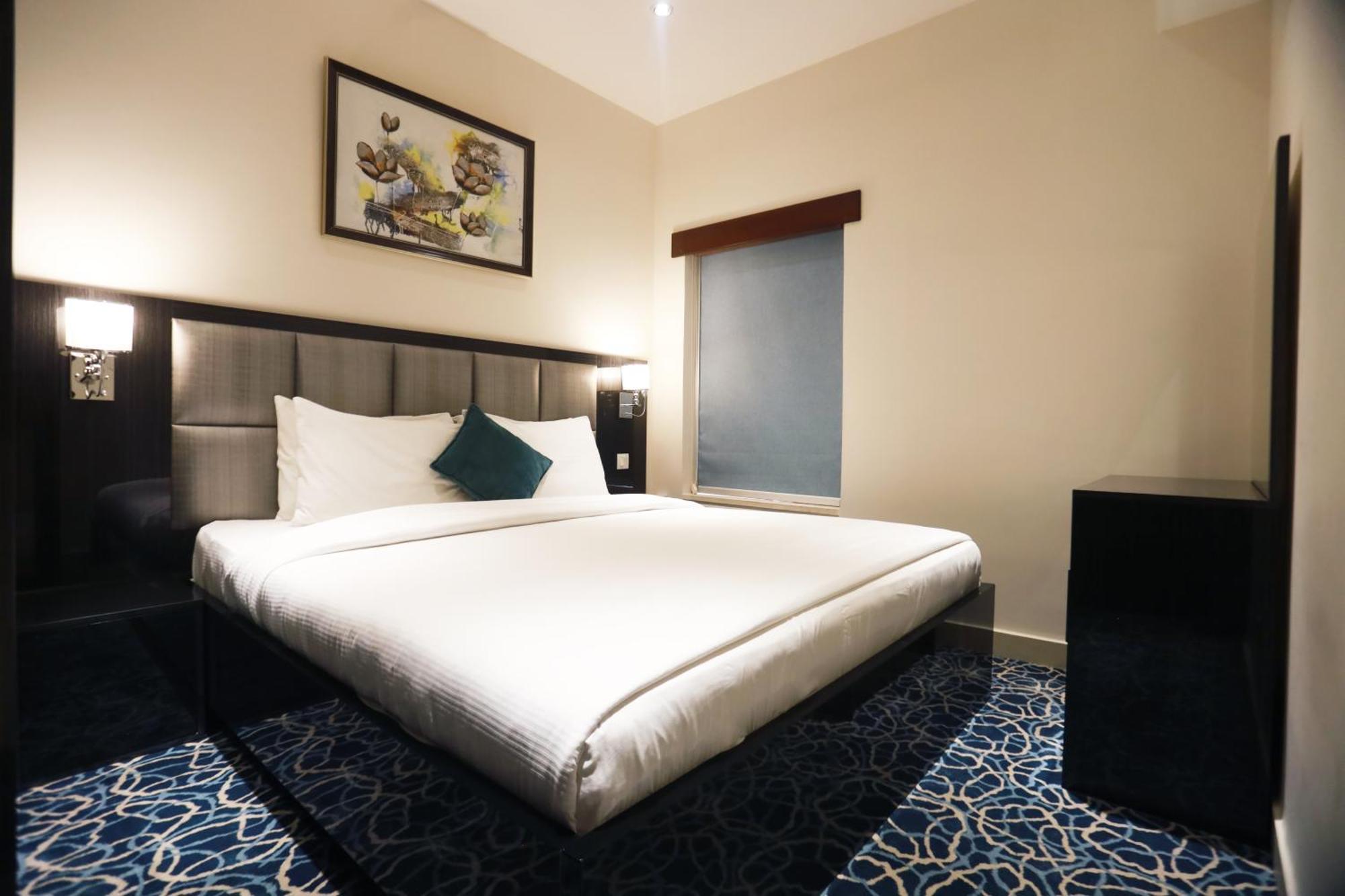 Naylover Hotel Suites Amman Buitenkant foto